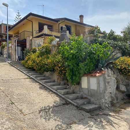 Casa Vacanze Villa Mimosa- Per Le Vacanze Vicino A Tropea Бриатико Екстериор снимка